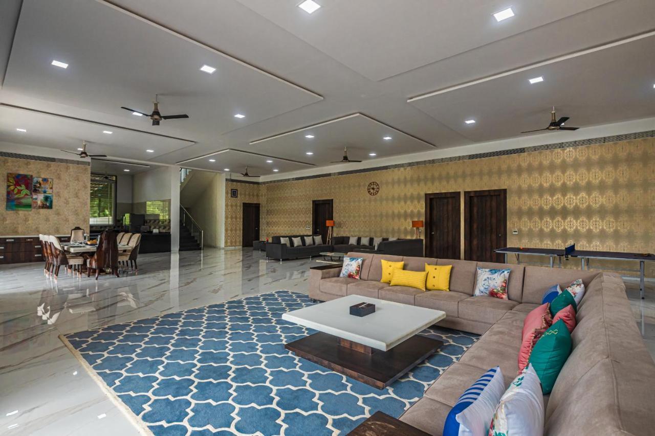 Saffronstays Odyssey, Karjat - 10 Acres Pet-Friendly Estate With Swimming Pool Chinchavli 外观 照片