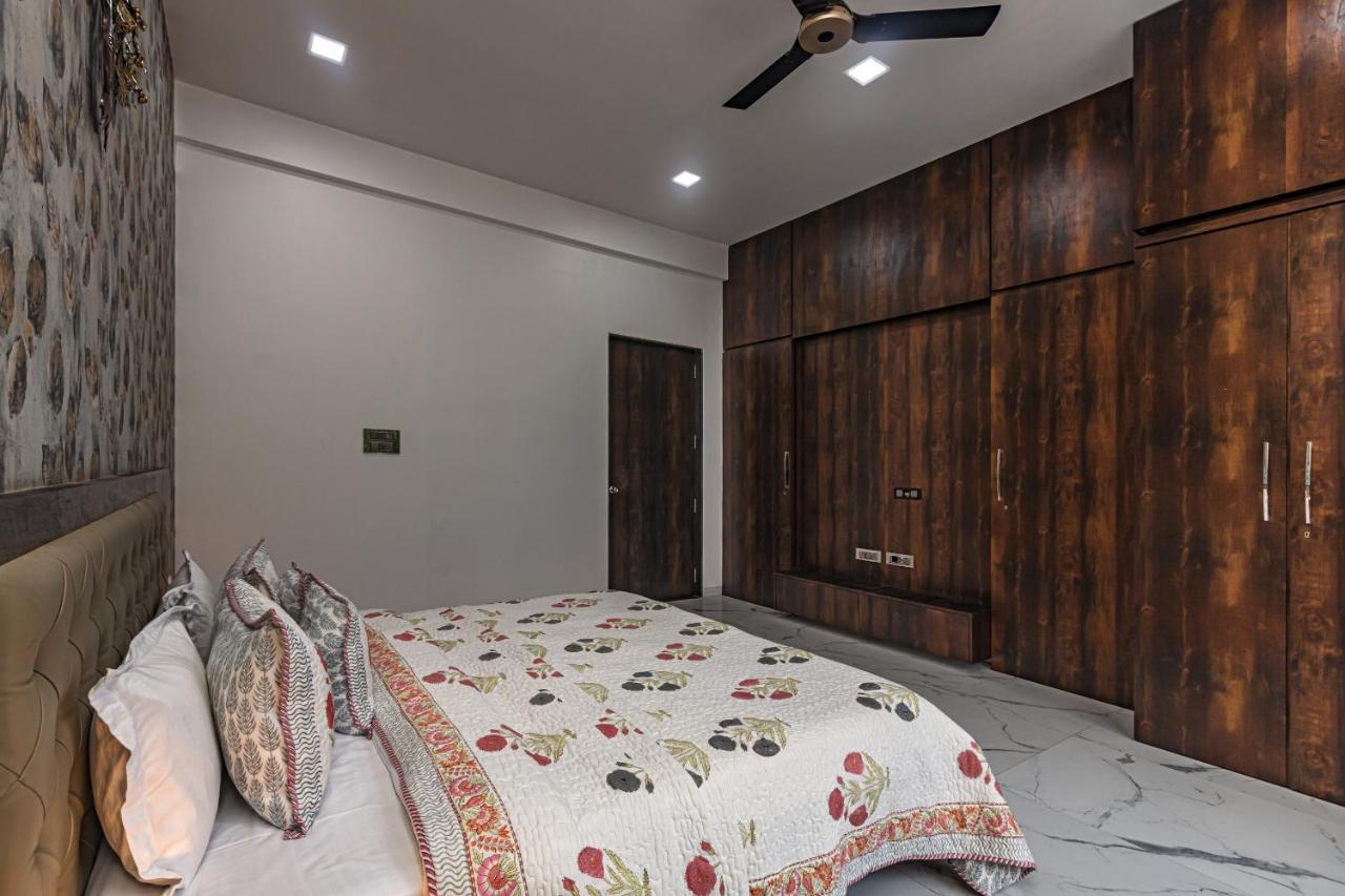 Saffronstays Odyssey, Karjat - 10 Acres Pet-Friendly Estate With Swimming Pool Chinchavli 外观 照片